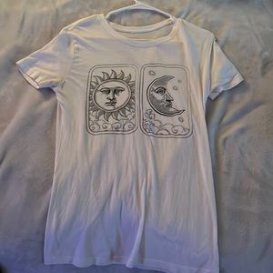 White T shirt with sun and moon logo